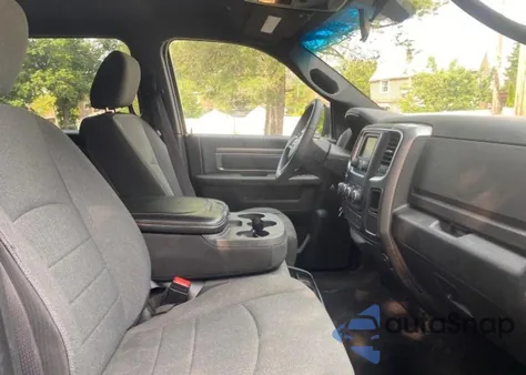 2021 Ram 1500 Classic Slt z USA, uszkodzony, nr VIN 1C6RR7LT9MS518556